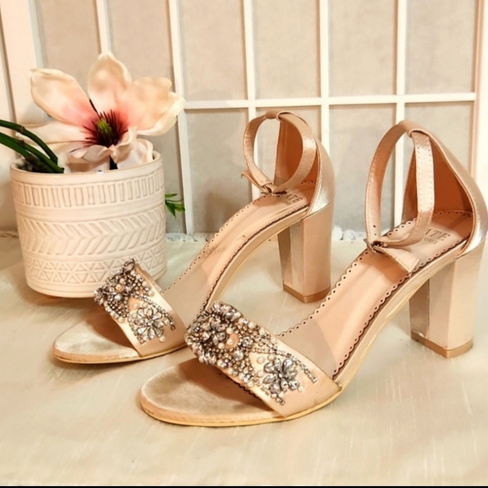 Kate Whitcomb Champagne Wedding Heels Size 8 - Picture 2 of 11